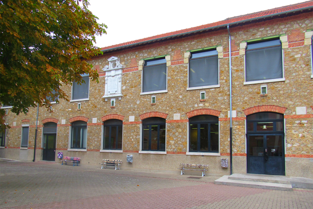 Lycée Daniel Balavoine