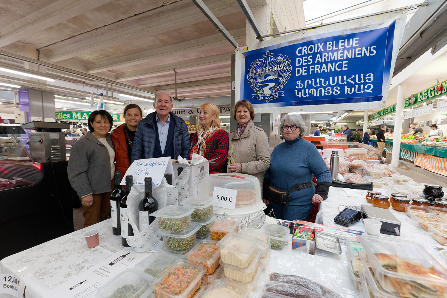 PHOTOS : MARCHÉ SOLIDAIRE DE LA CROIX BLEUE DES ARMÉNIENS DE FRANCE 2025